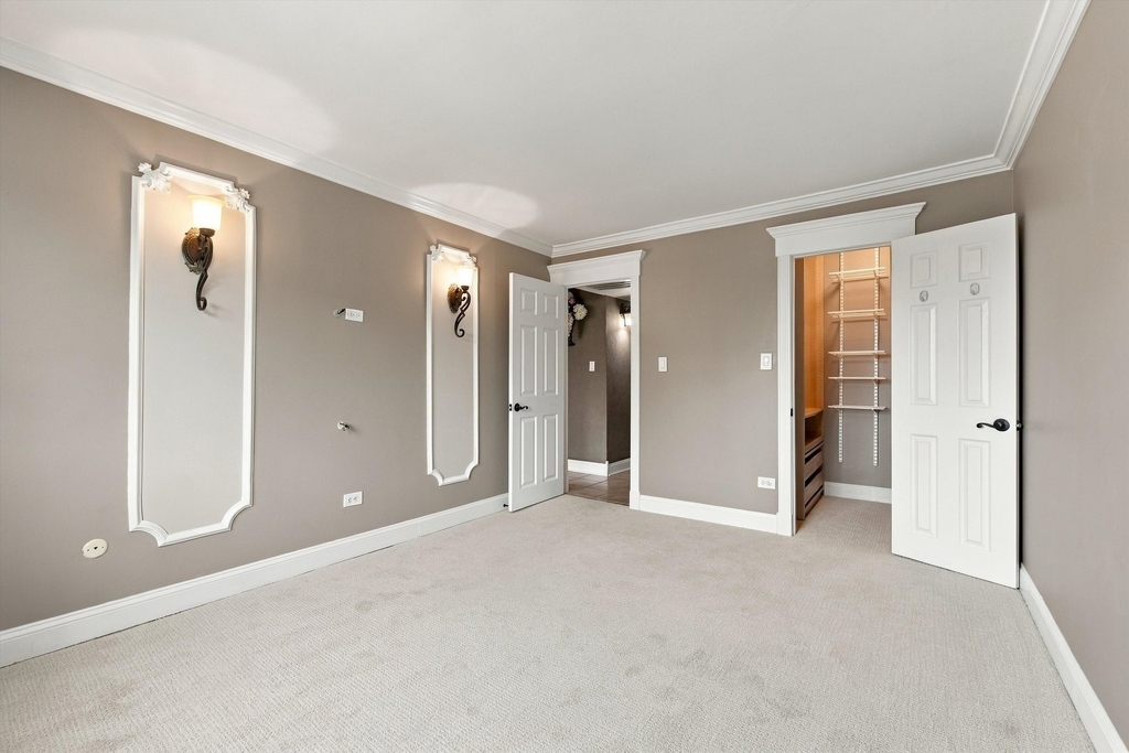 1627 N Windsor Drive - Photo 16
