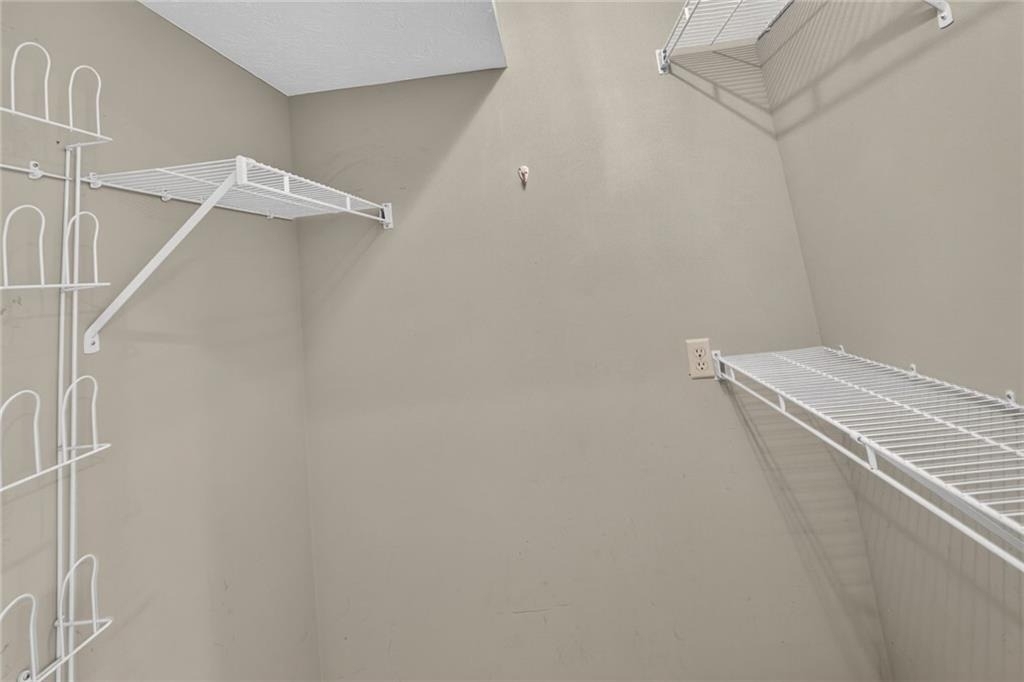 83 Russell Rd - Photo 38
