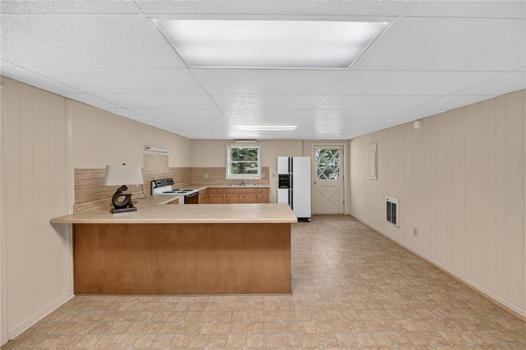83 Russell Rd - Photo 20
