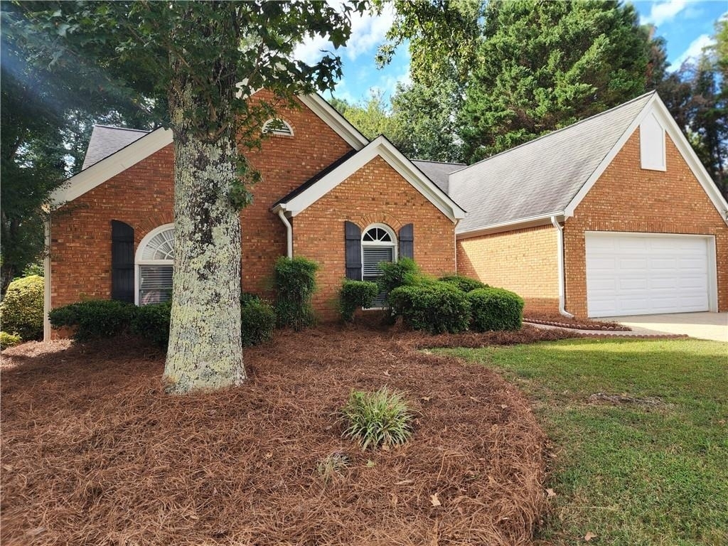 1903 Westover Lane Nw - Photo 2