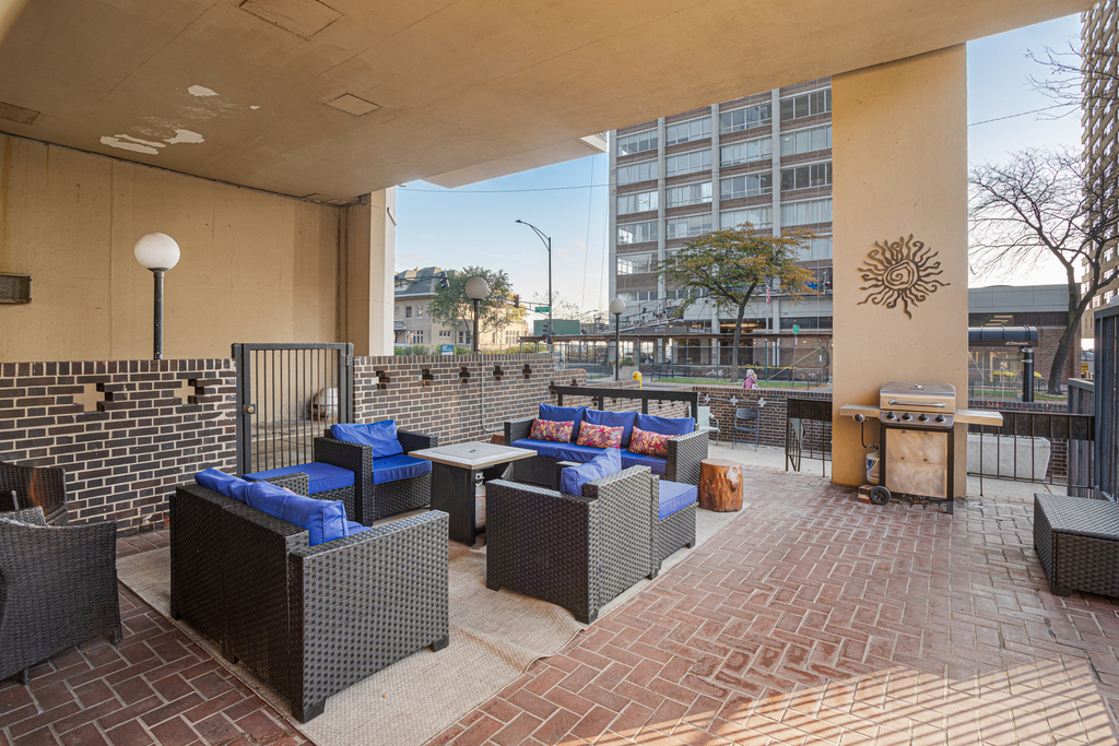 6166 N Sheridan Road - Photo 14
