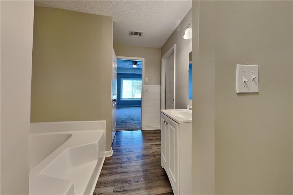 1330 Burning Bush Drive - Photo 8