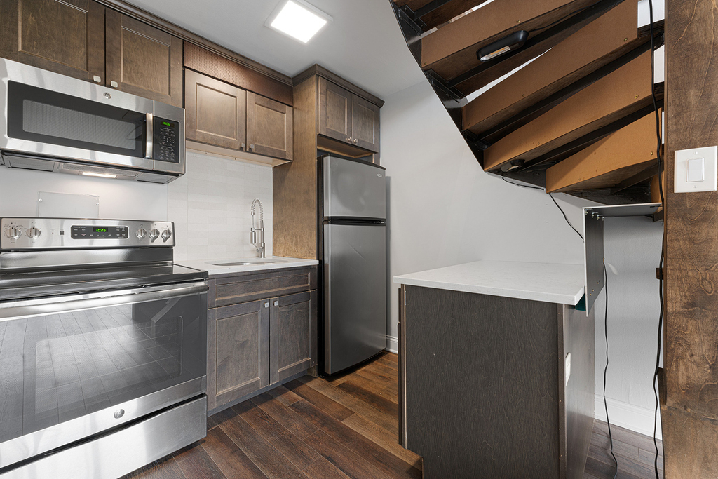 6166 N Sheridan Road - Photo 4