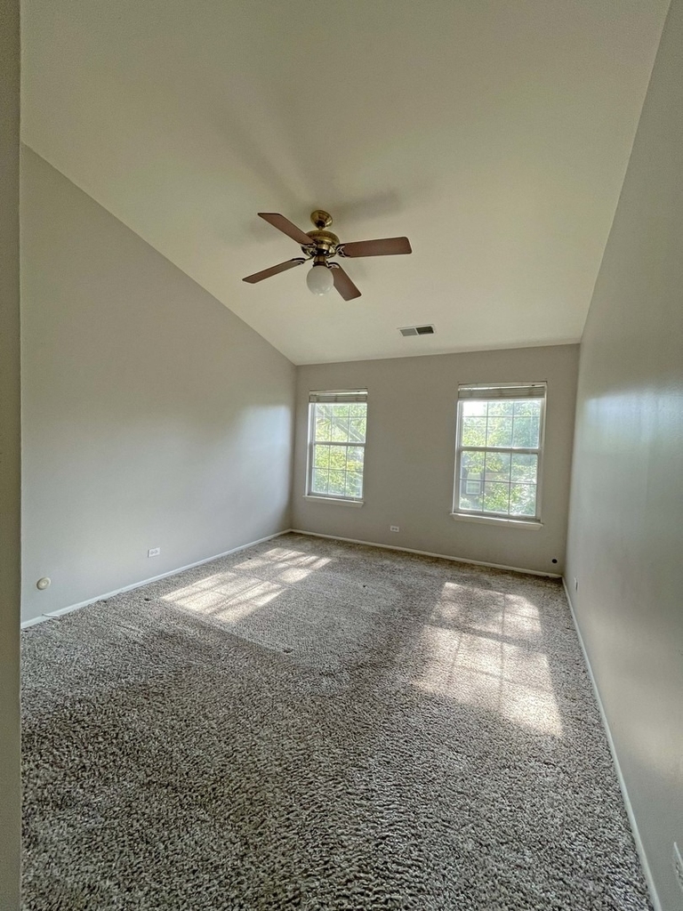 238 Green Knoll Lane - Photo 8