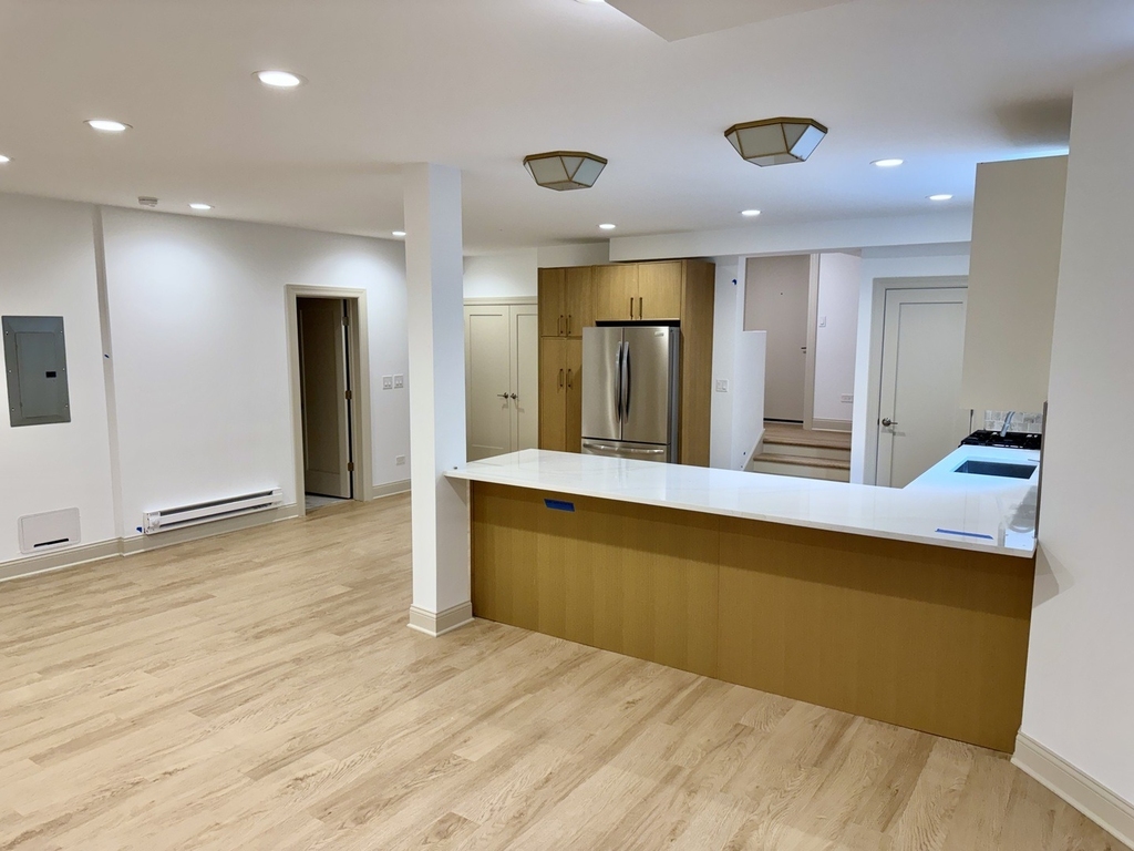 531 Hinman Avenue - Photo 9