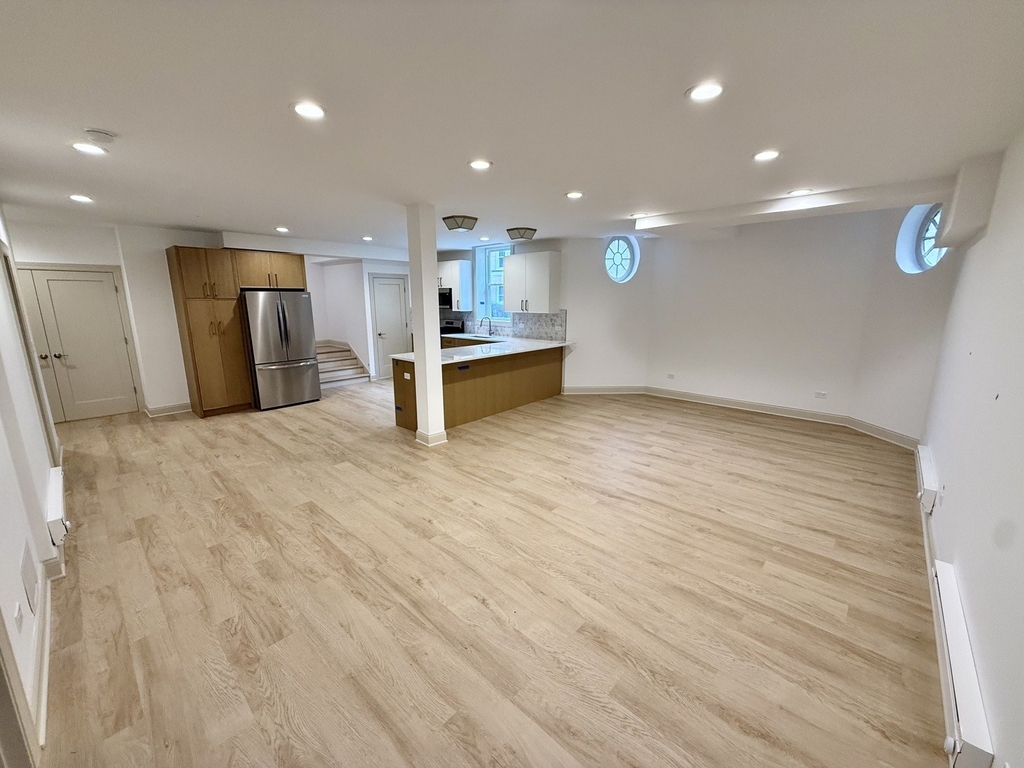 531 Hinman Avenue - Photo 5