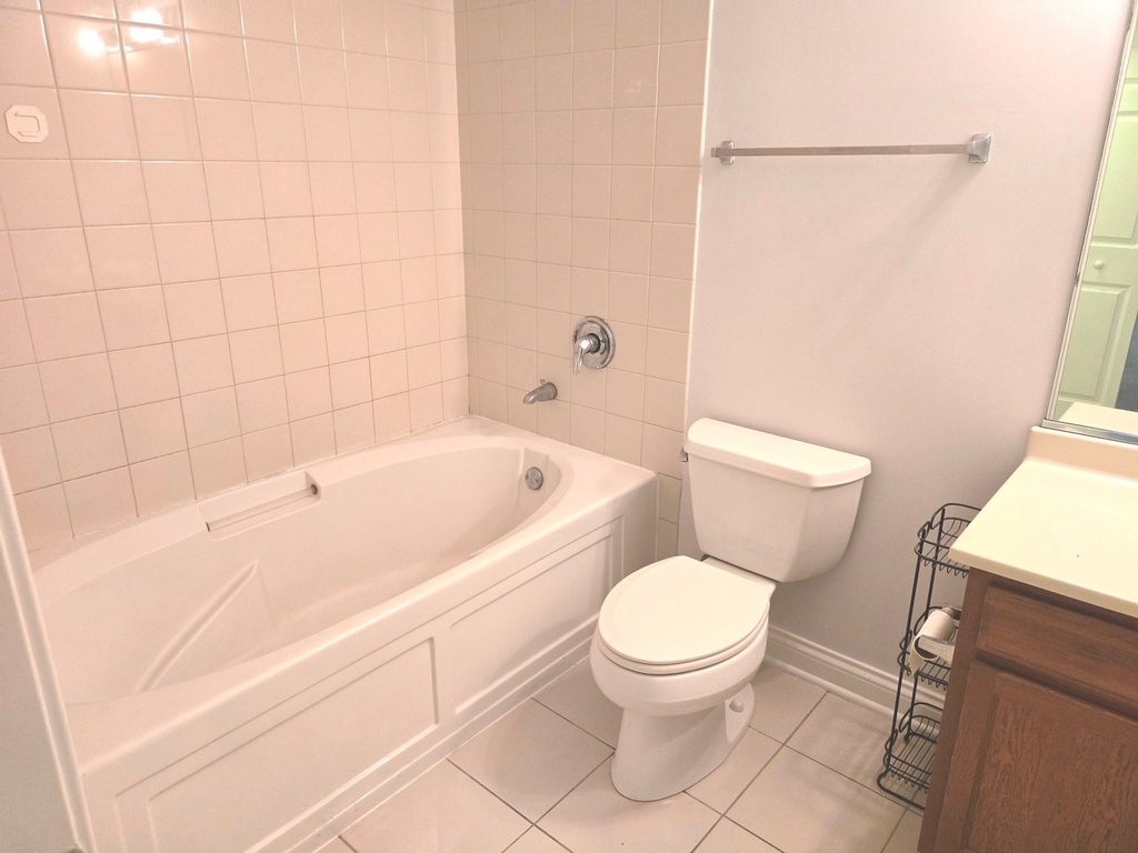 8 W Monroe Street - Photo 12