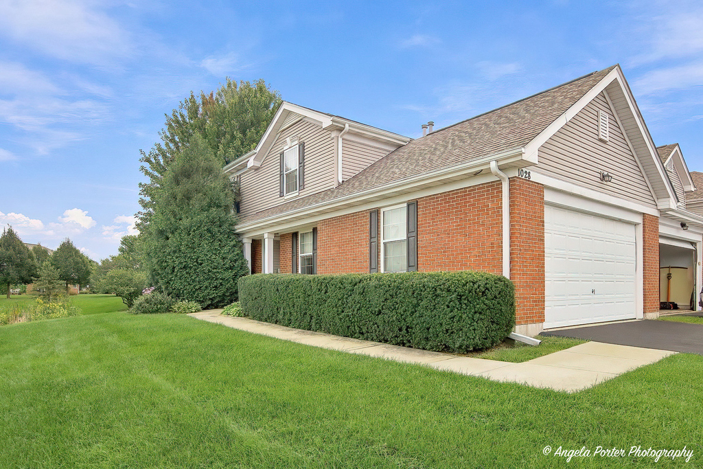 1028 Draper Road - Photo 0