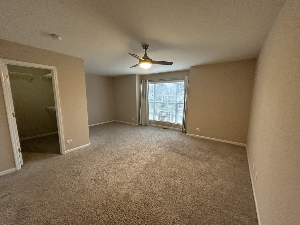 709 Riding Lane - Photo 7
