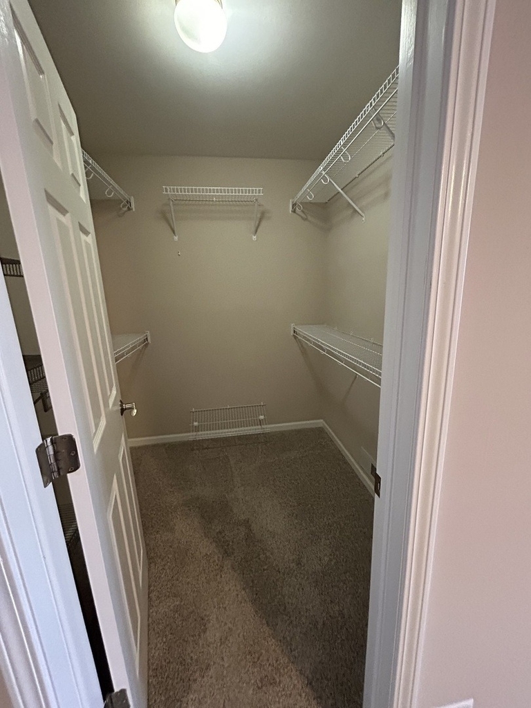 709 Riding Lane - Photo 9
