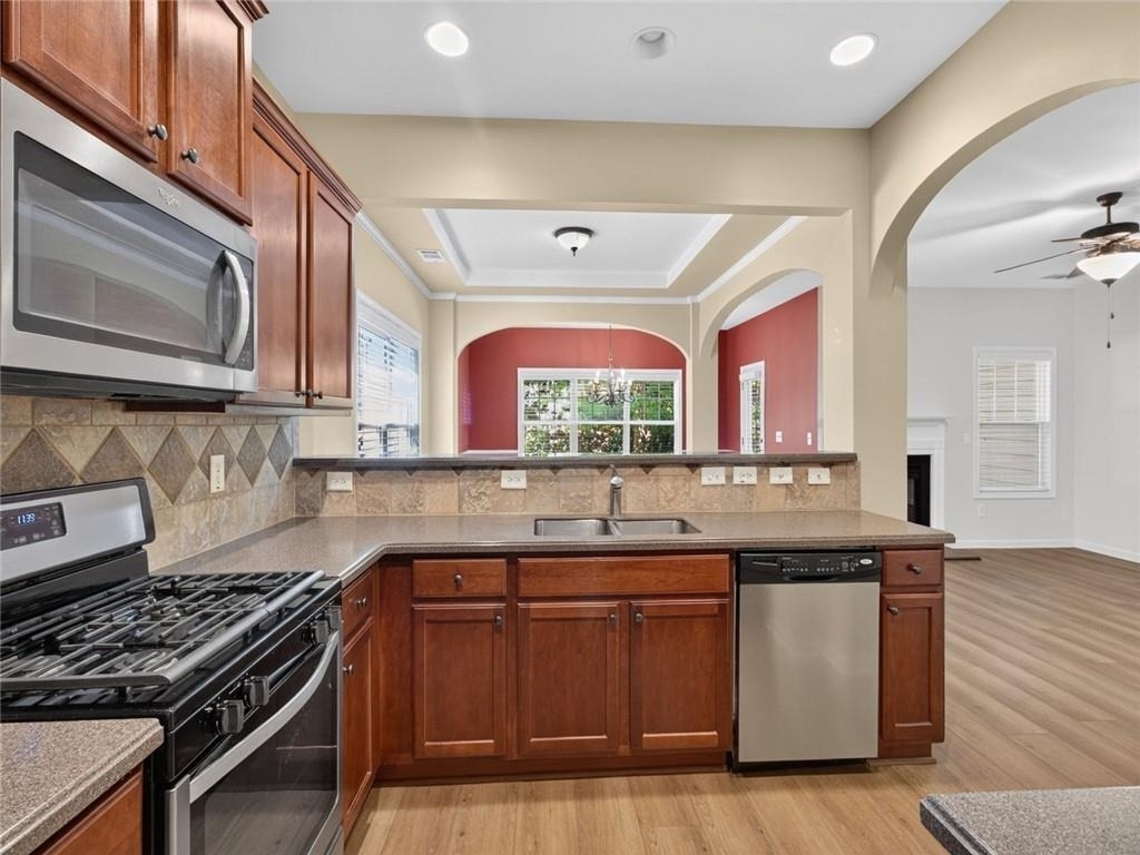 5060 Hastings Terrace - Photo 10