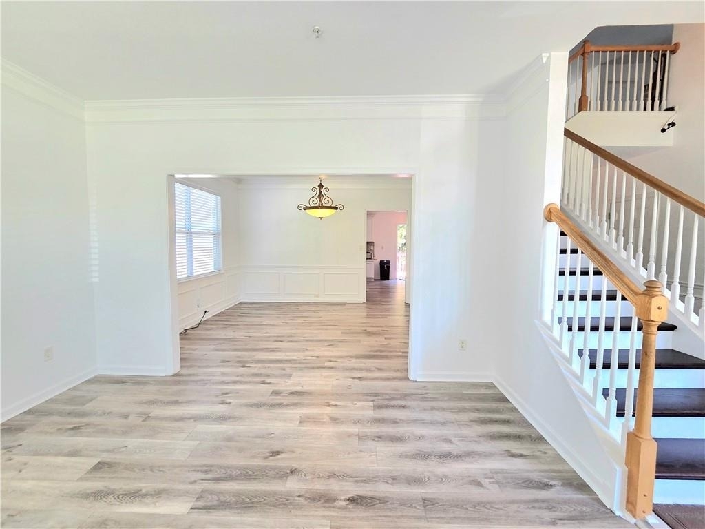 1140 Foxcroft Drive - Photo 6