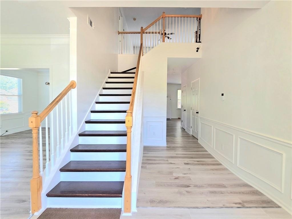 1140 Foxcroft Drive - Photo 3
