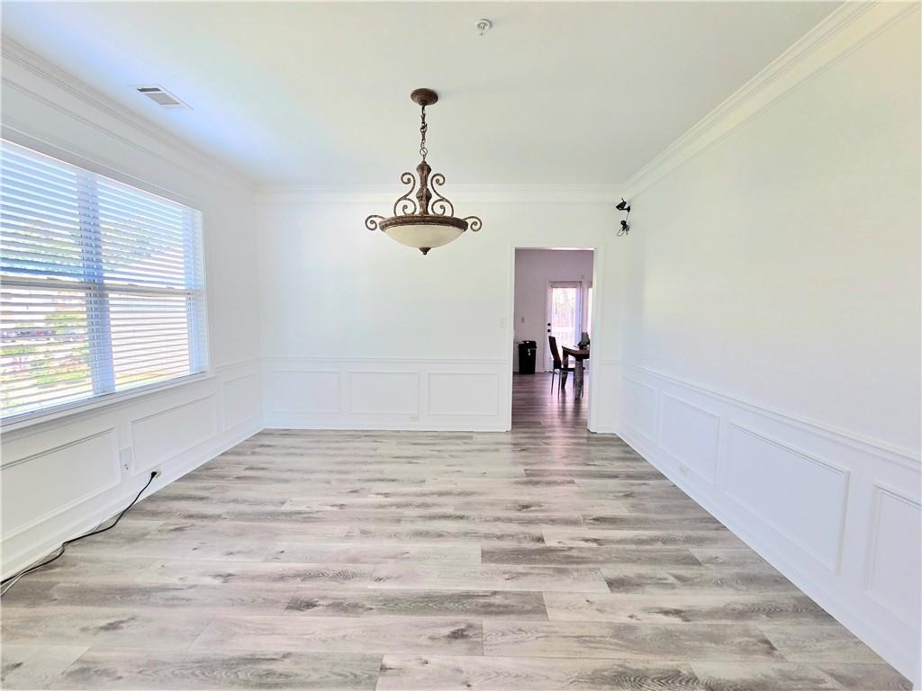1140 Foxcroft Drive - Photo 7