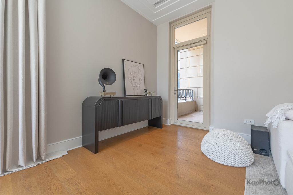 118 E Erie Street - Photo 24