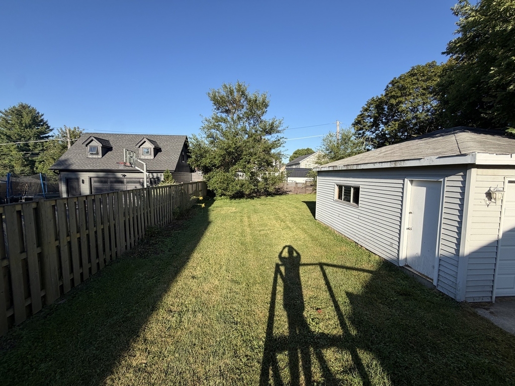 472 N Larch Avenue - Photo 17