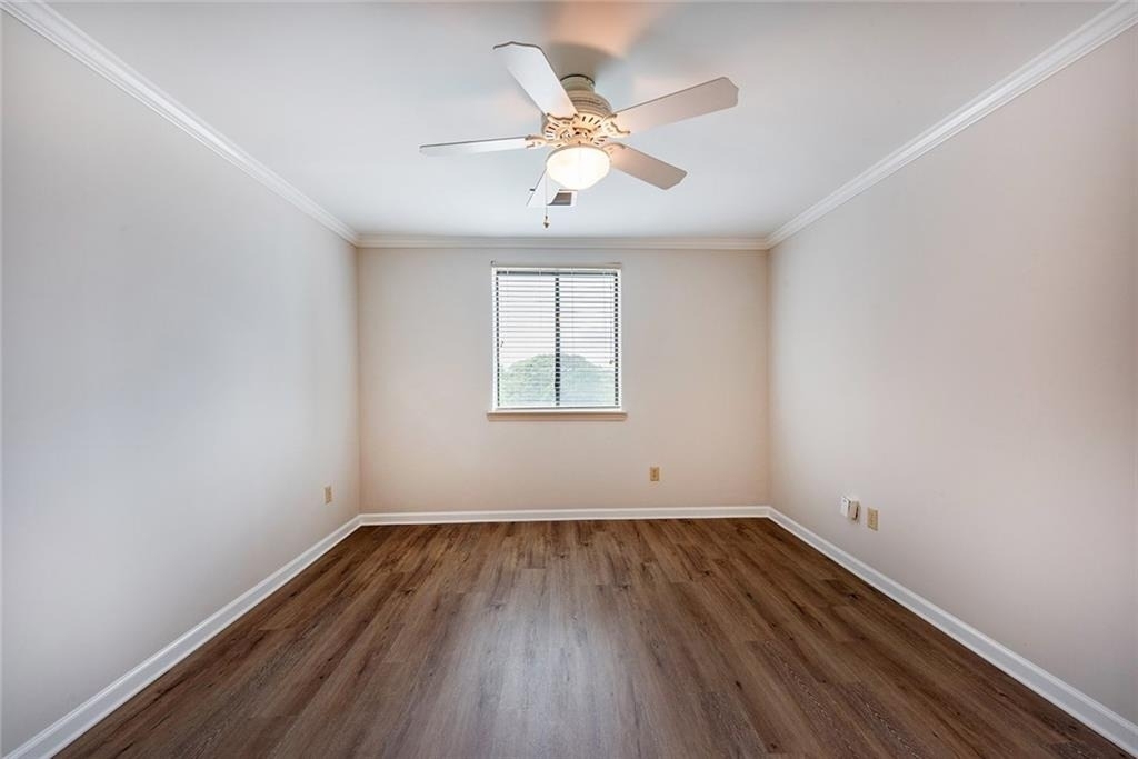 300 Johnson Ferry Road - Photo 15