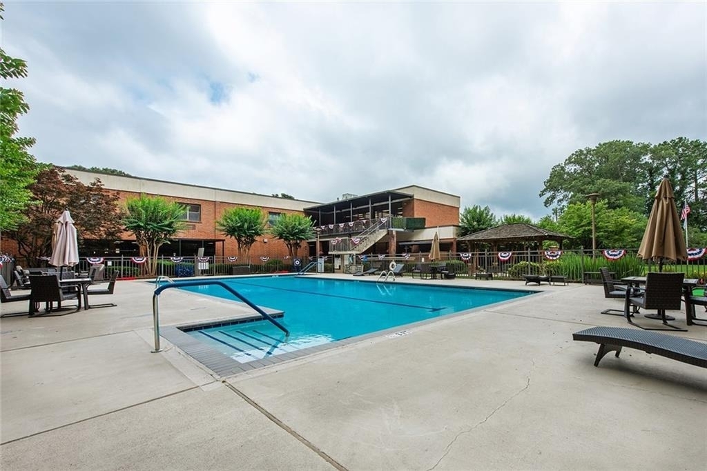 300 Johnson Ferry Road - Photo 40
