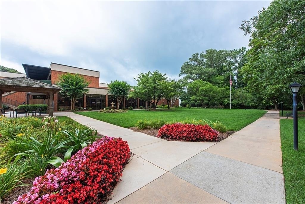 300 Johnson Ferry Road - Photo 5