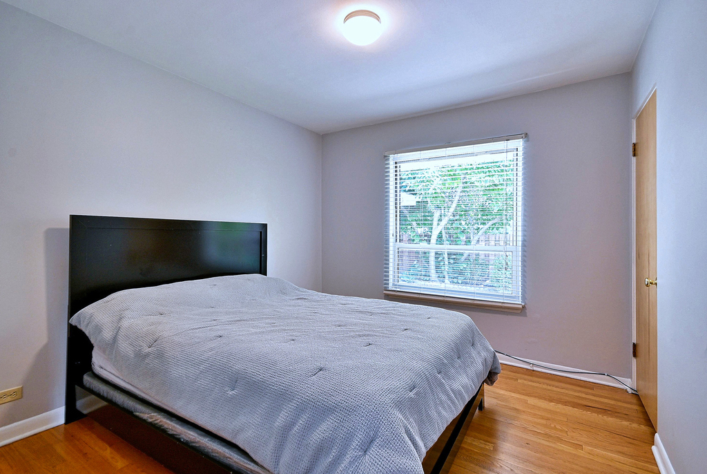 4915 Jerome Avenue - Photo 19