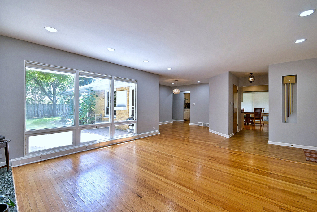 4915 Jerome Avenue - Photo 4