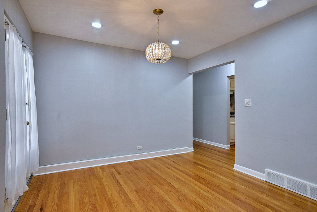 4915 Jerome Avenue - Photo 6