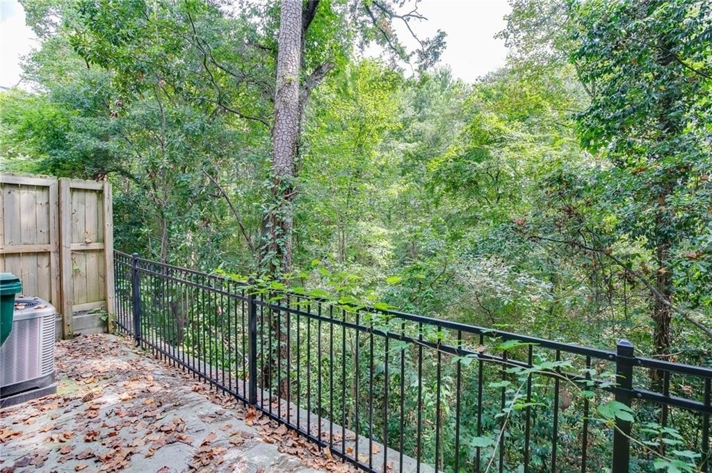 721 Taylor Court - Photo 28
