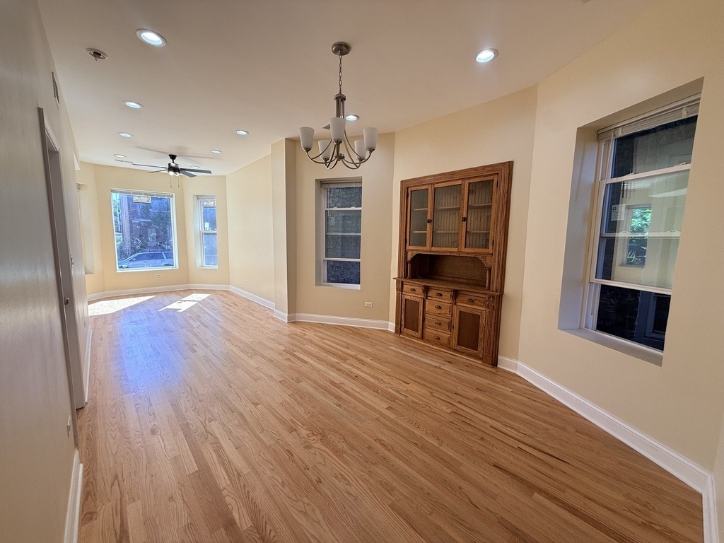 1334 N Ridgeway Avenue - Photo 2