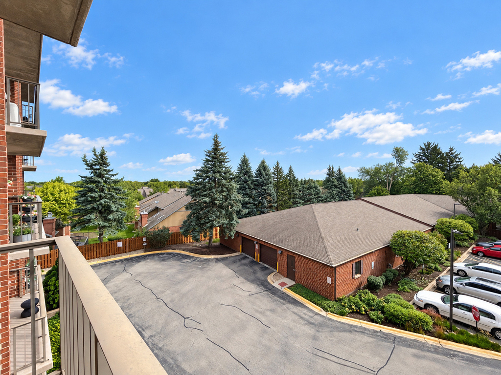 1 Bloomingdale Place - Photo 11