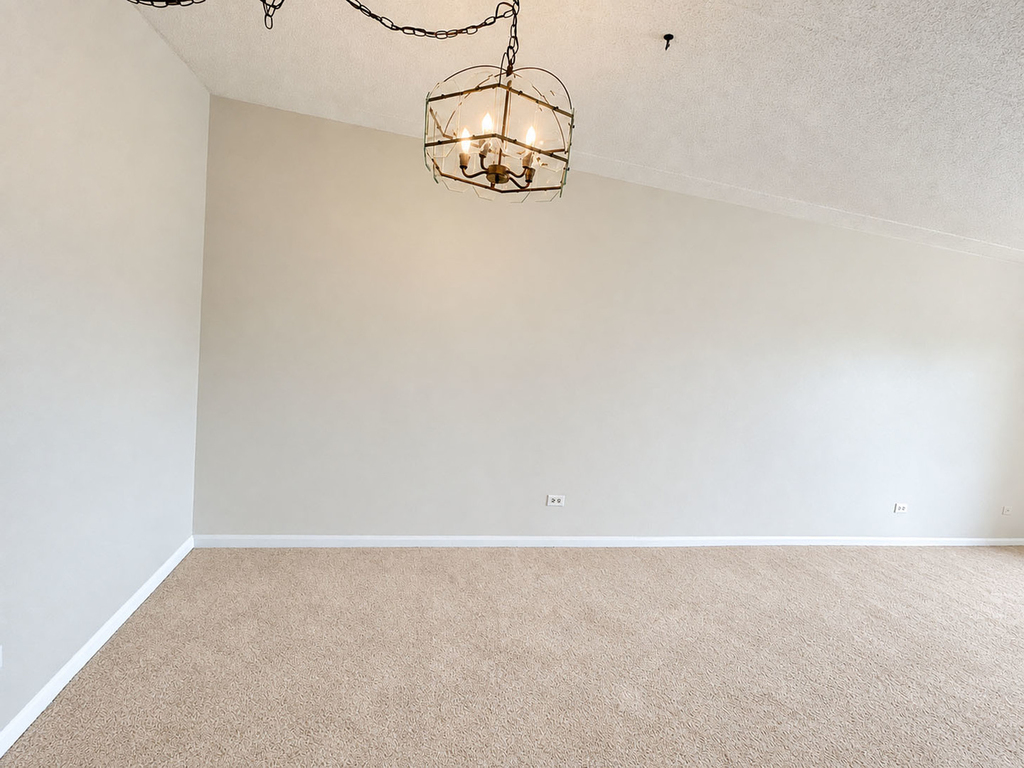 1 Bloomingdale Place - Photo 7