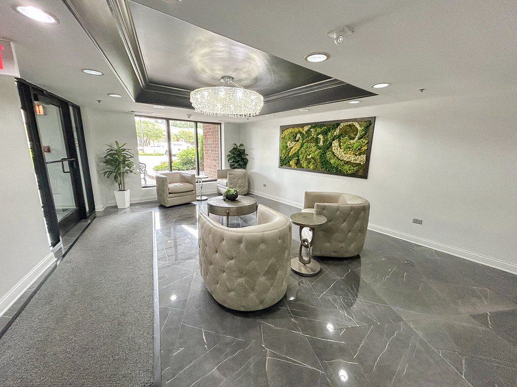 1 Bloomingdale Place - Photo 2
