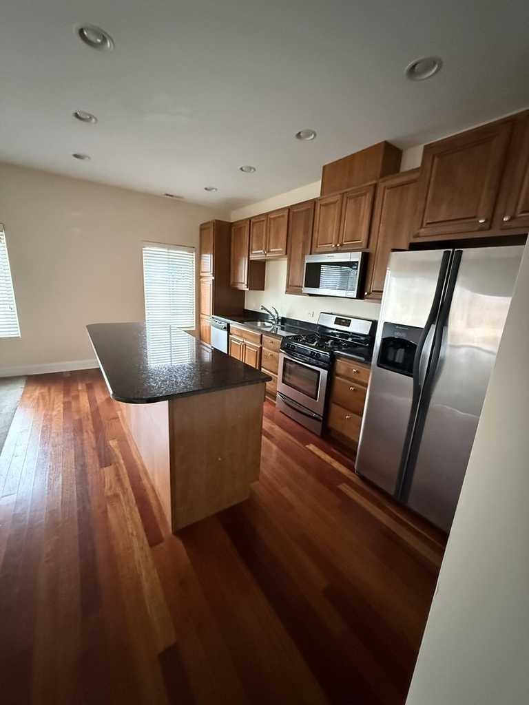 6961 Vine Street - Photo 4