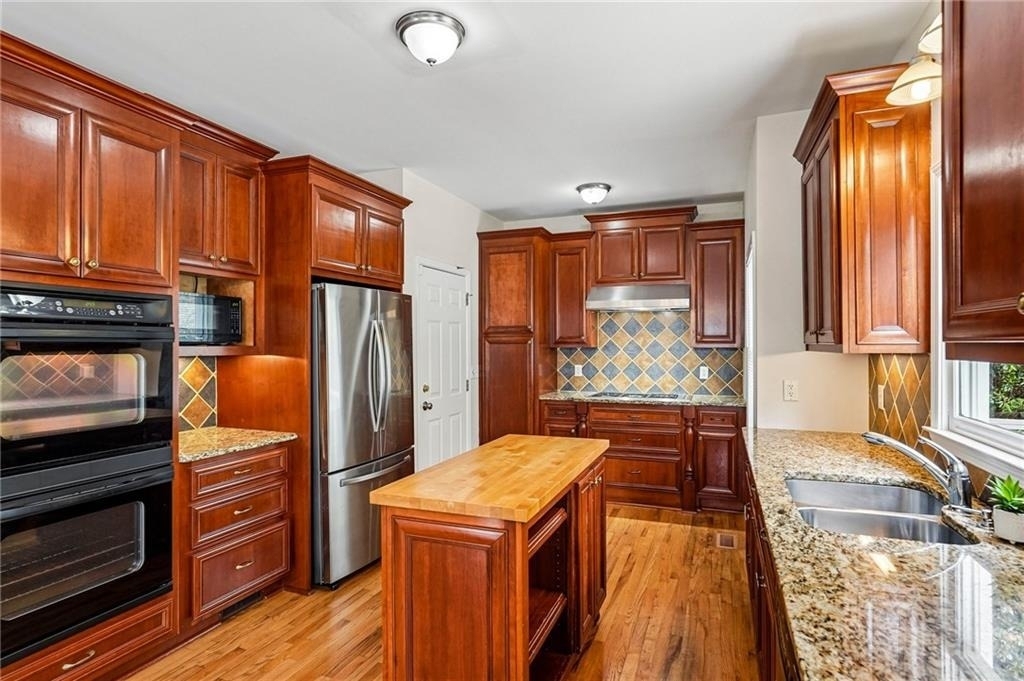 2125 Melrose Trace - Photo 17