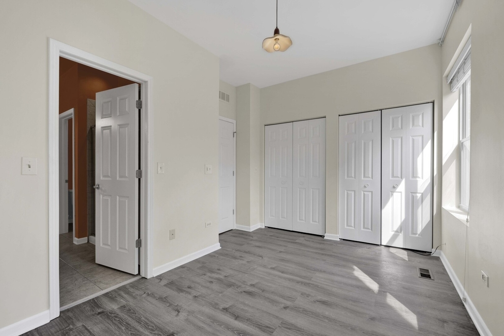 2503 S Calumet Avenue - Photo 16
