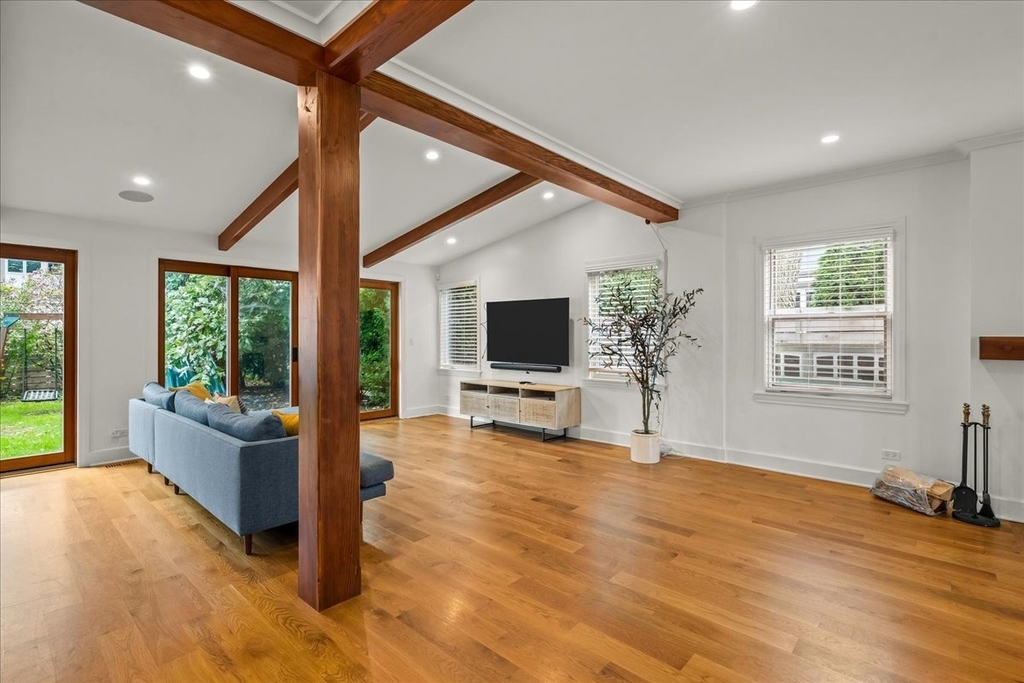 618 Melrose Avenue - Photo 4