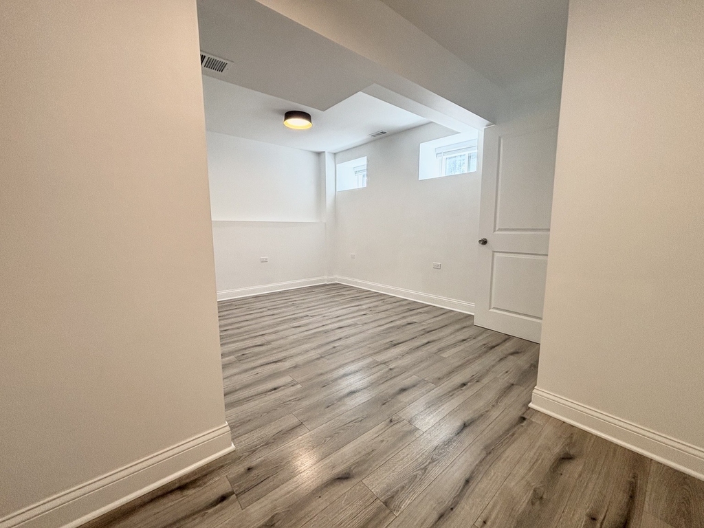 1344 W Ohio Street - Photo 13