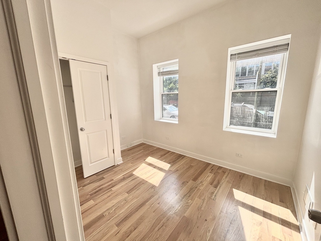1344 W Ohio Street - Photo 8