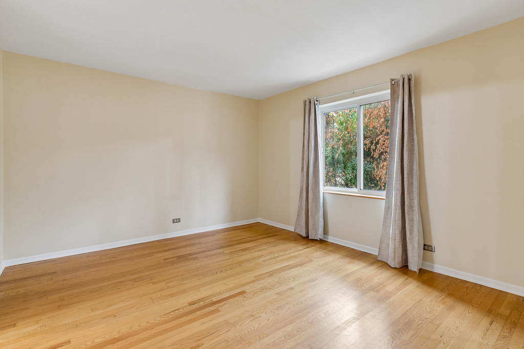 140 Green Bay Road - Photo 5