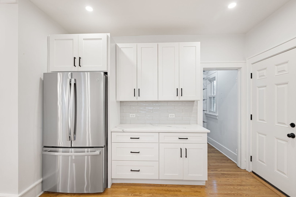 217 Highwood Avenue - Photo 7