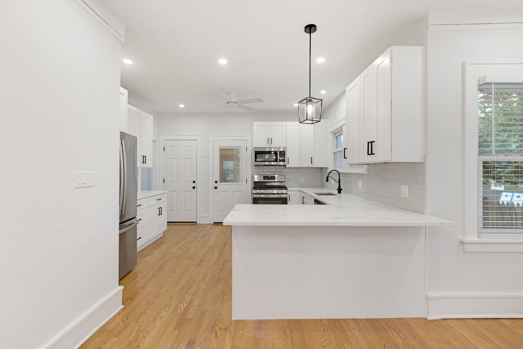 217 Highwood Avenue - Photo 4