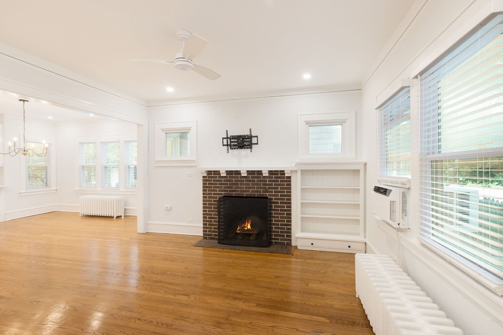 217 Highwood Avenue - Photo 2