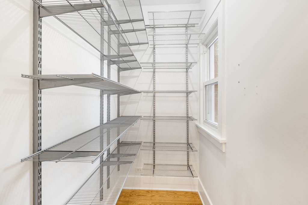 217 Highwood Avenue - Photo 8