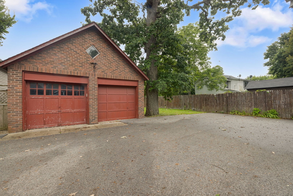 217 Highwood Avenue - Photo 15