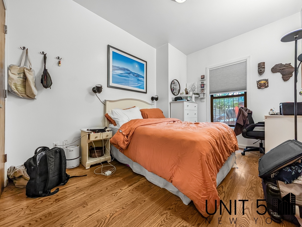 234 Boerum Street - Photo 8
