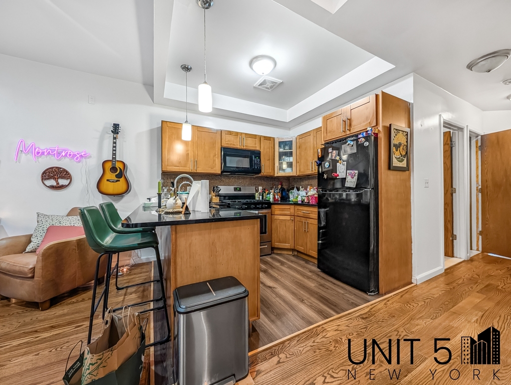 234 Boerum Street - Photo 2