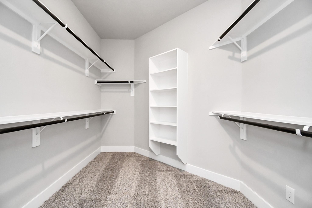 21027 Bay Village Drive - Photo 14