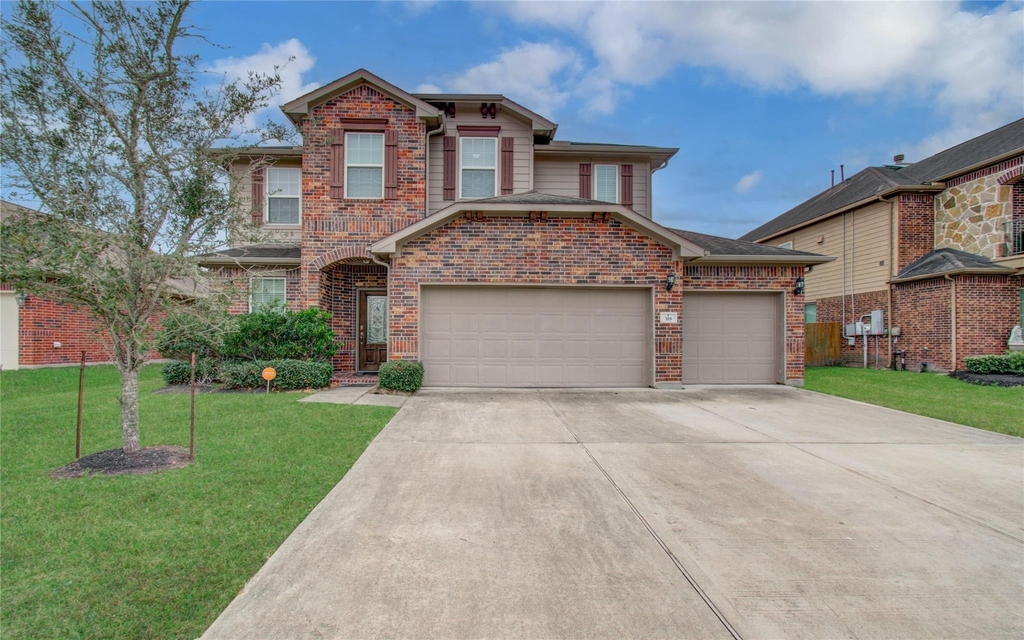 318 Bolton Drive - Photo 1