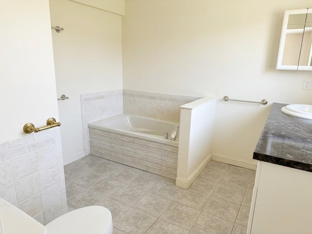 17 Burke - Photo 11