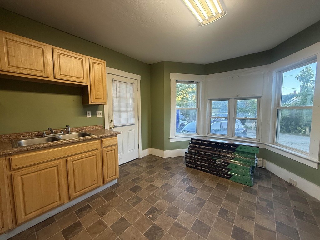 380 Lake - Photo 4