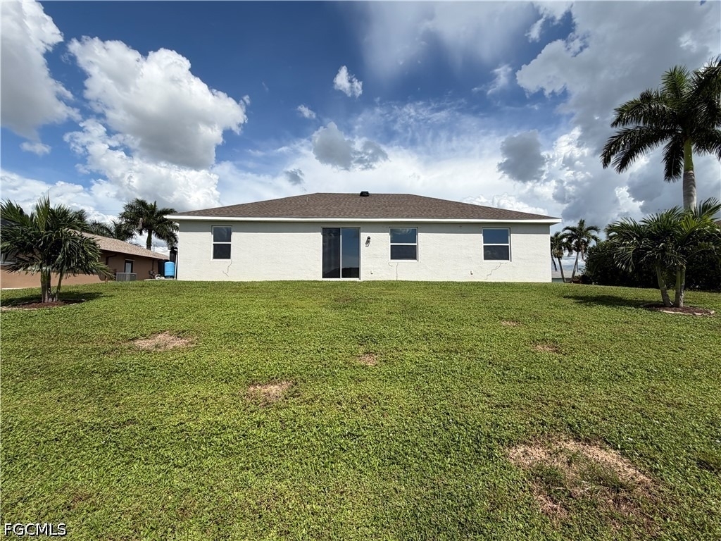 916 Nw 3rd Avenue - Photo 1